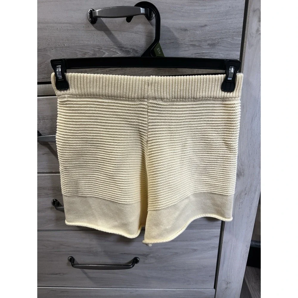 Princess Polly Crochet Shorts Size S/M NWT Butter Yelllow